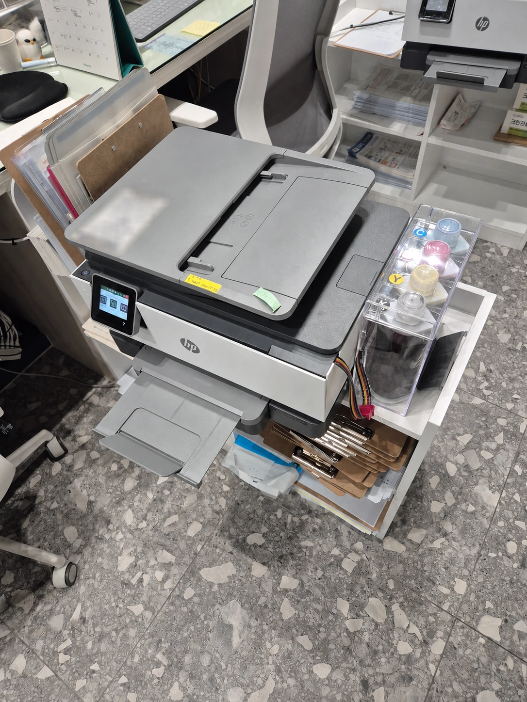HP9010 상단 ADF와 무한잉크 구성